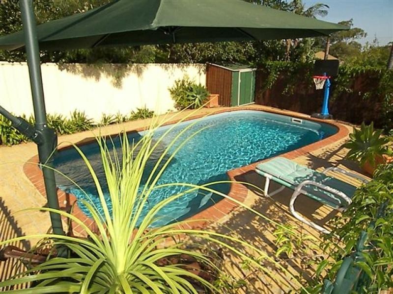 15 Carlon Crescent, Farmborough Heights NSW 2526