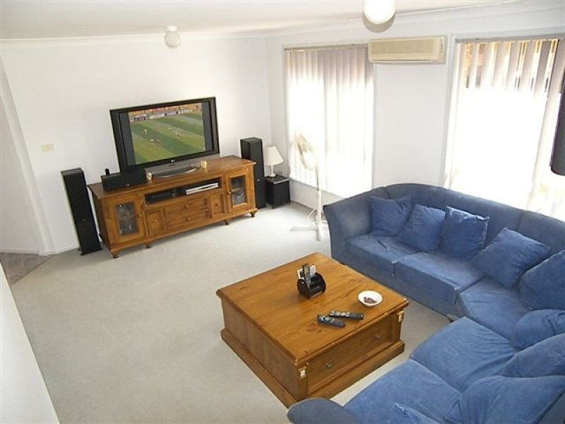 57 Sunnybank Crescent, Horsley NSW 2530
