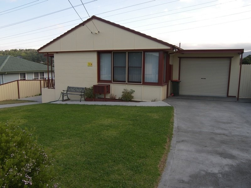30 Illabunda Crescent, Dapto NSW 2530