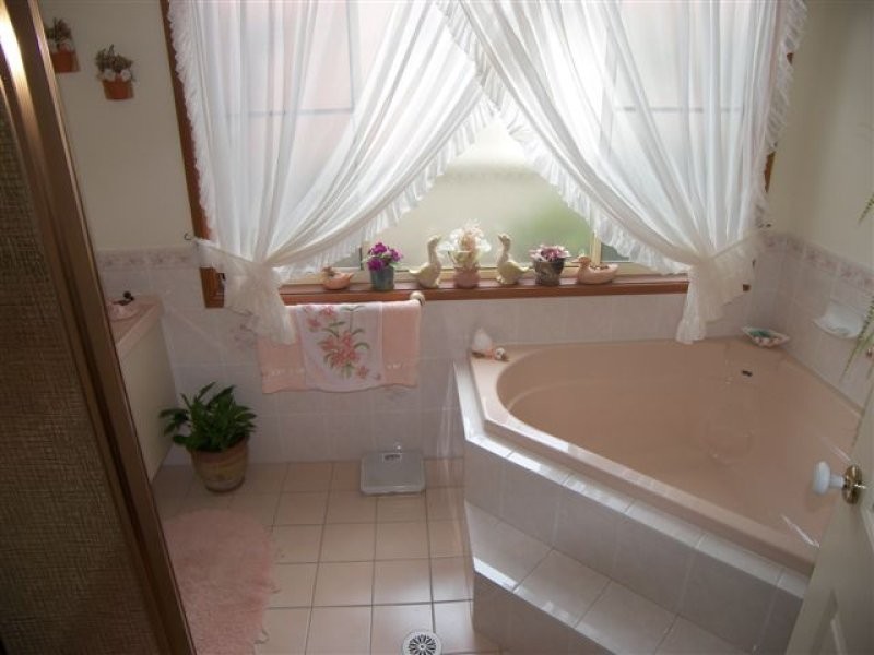 4 Lauren Place, Dapto NSW 2530