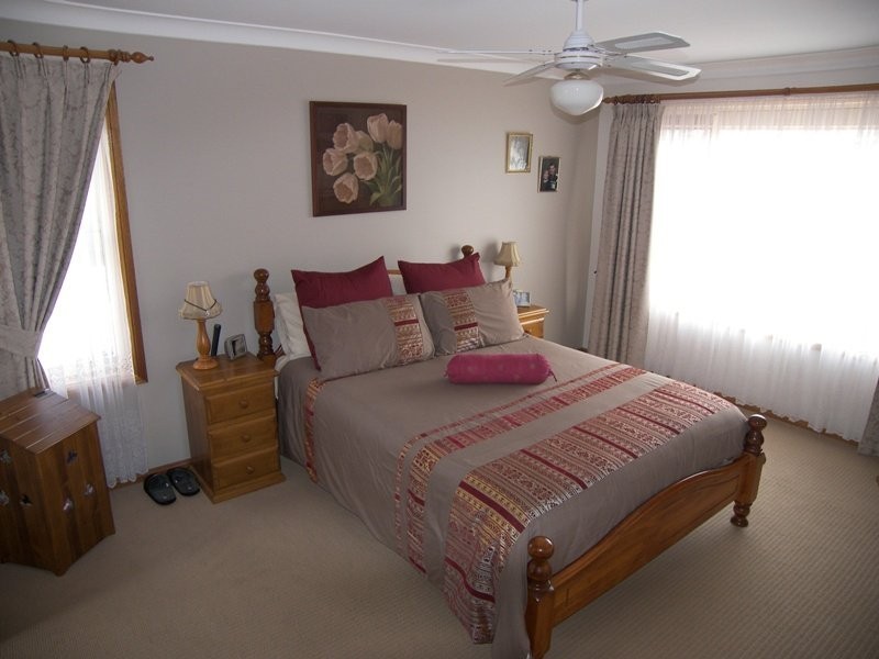 11 TIMMS PLACE, Horsley NSW 2530