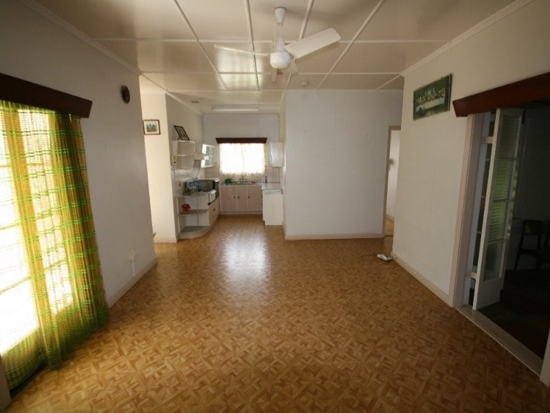 60 Mason Street, Mareeba QLD 4880