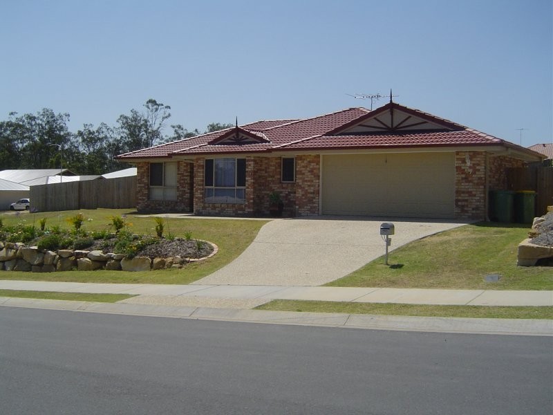 17 Dorsey Chase, Brassall QLD 4305