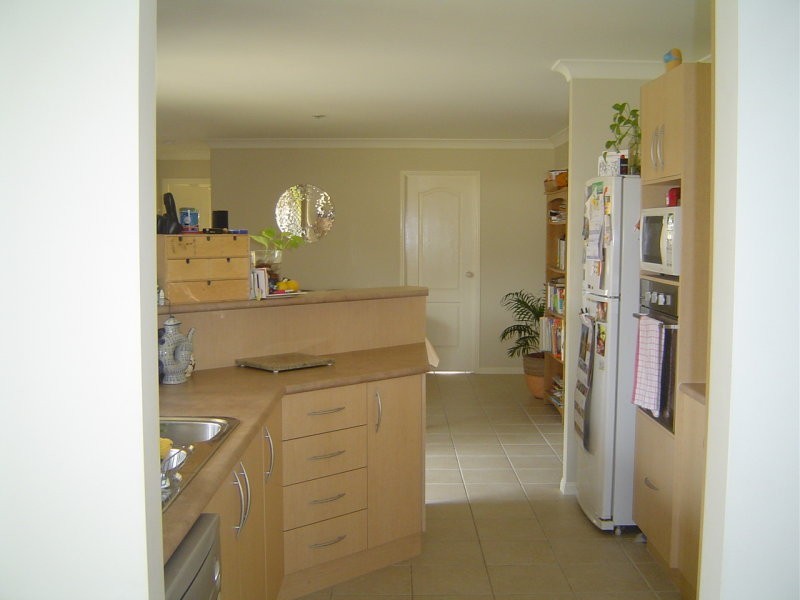 17 Dorsey Chase, Brassall QLD 4305