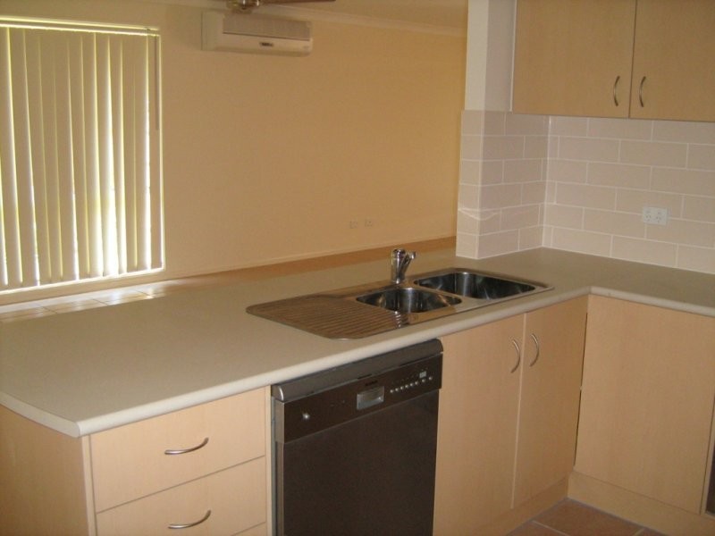 112 Anna Drive, Raceview QLD 4305