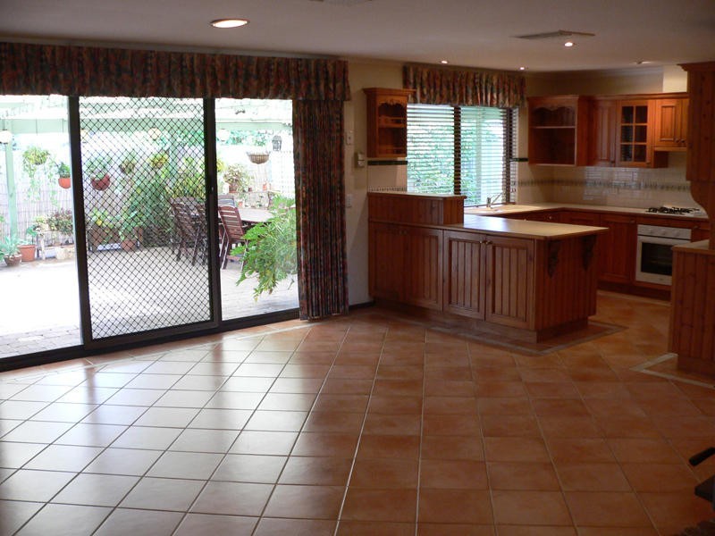 5 Mercer Road, Riverton WA 6148