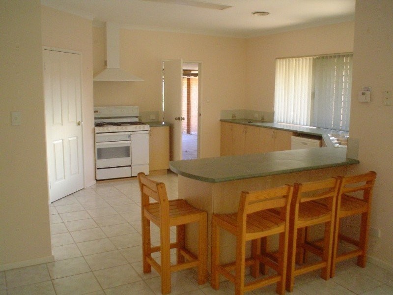 49 Midsummer Circle, Pinjarra WA 6208