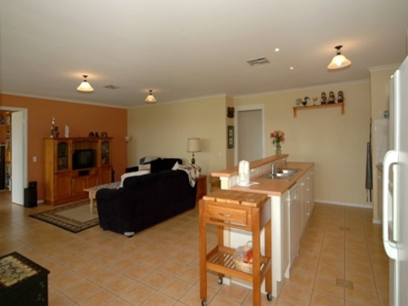 6 Humewood Place, Golden Grove SA 5125