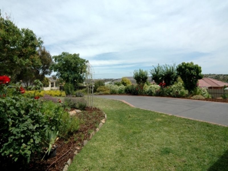 6 Humewood Place, Golden Grove SA 5125