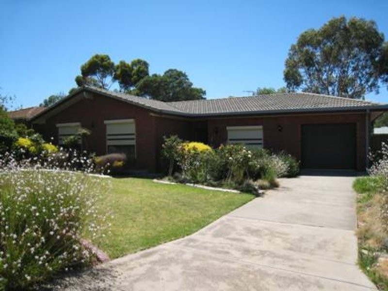 24 Baraga Grove, Modbury Heights SA 5092