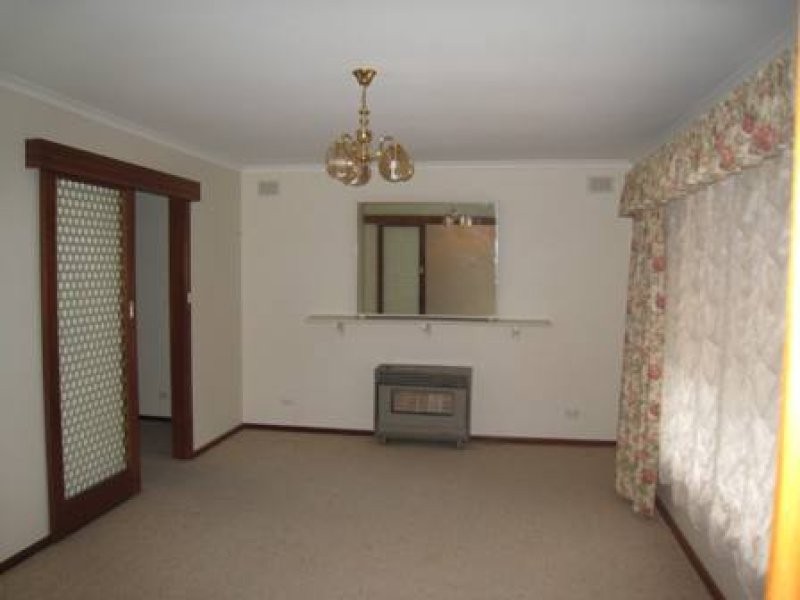 35 Boronia Drive, Hope Valley SA 5090