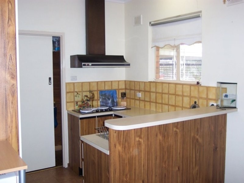 17 Morris Drive, Valley View SA 5093