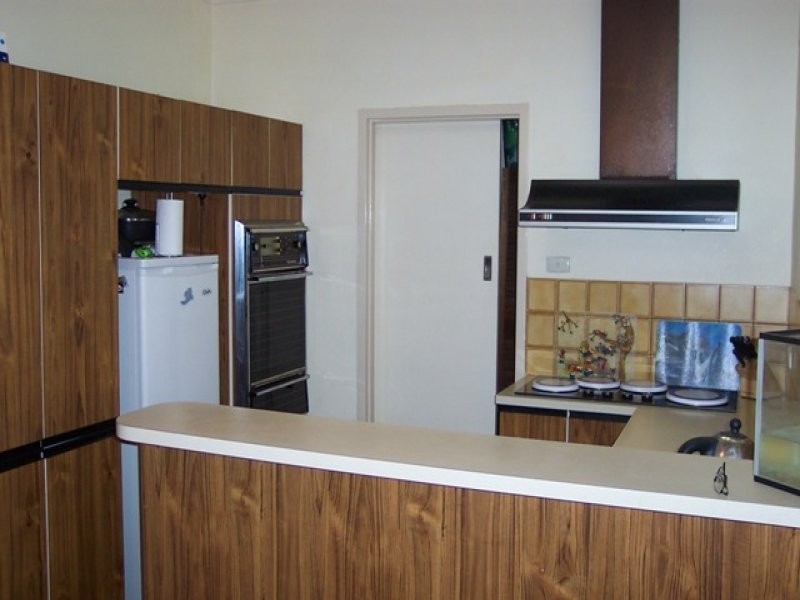 17 Morris Drive, Valley View SA 5093