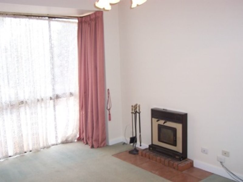 12 Heather Drive, Para Vista SA 5093