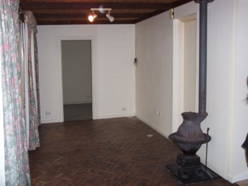 12 Heather Drive, Para Vista SA 5093