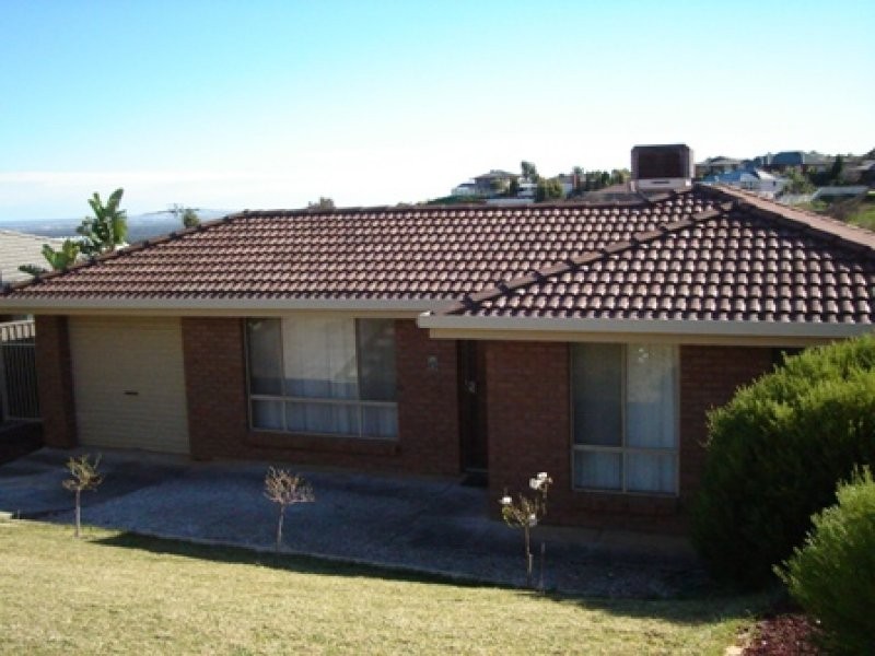 21 CELADON COURT, Wynn Vale SA 5127