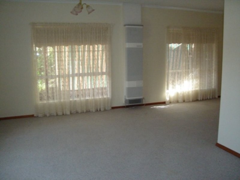 15 DENTON COURT, Wynn Vale SA 5127