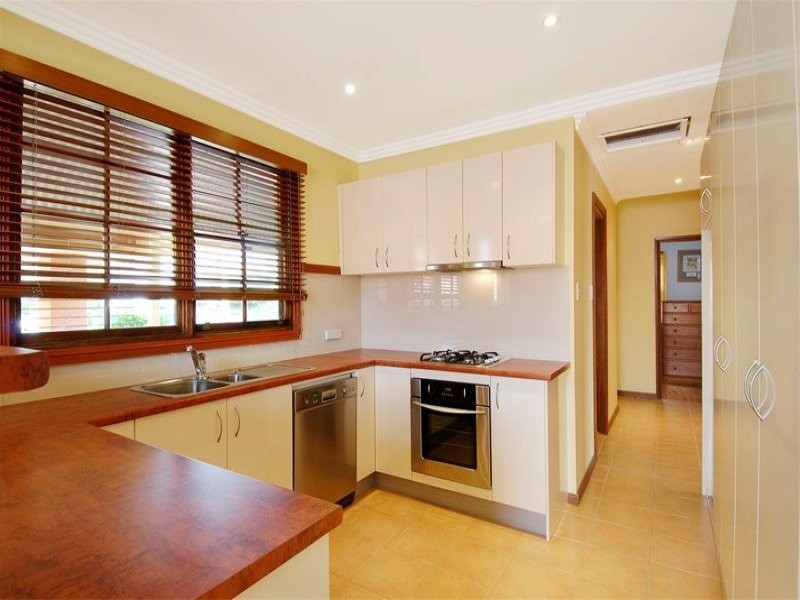 44 Zammit Avenue, Quakers Hill NSW 2763