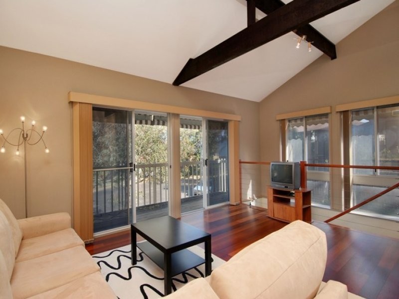 10 Irby Place. OPEN HOME SAT 5TH JULY 1:00PM TO 1:30PM, Quakers Hill NSW 2763