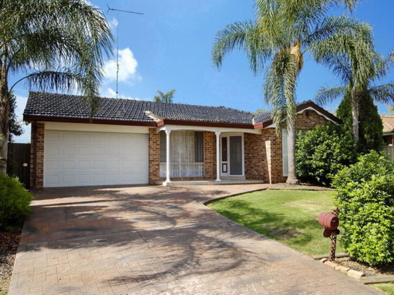 62 Prescott Circuit. OPEN HOME SAT 5TH JULY 11:00AM TO 11:30AM, Quakers Hill NSW 2763
