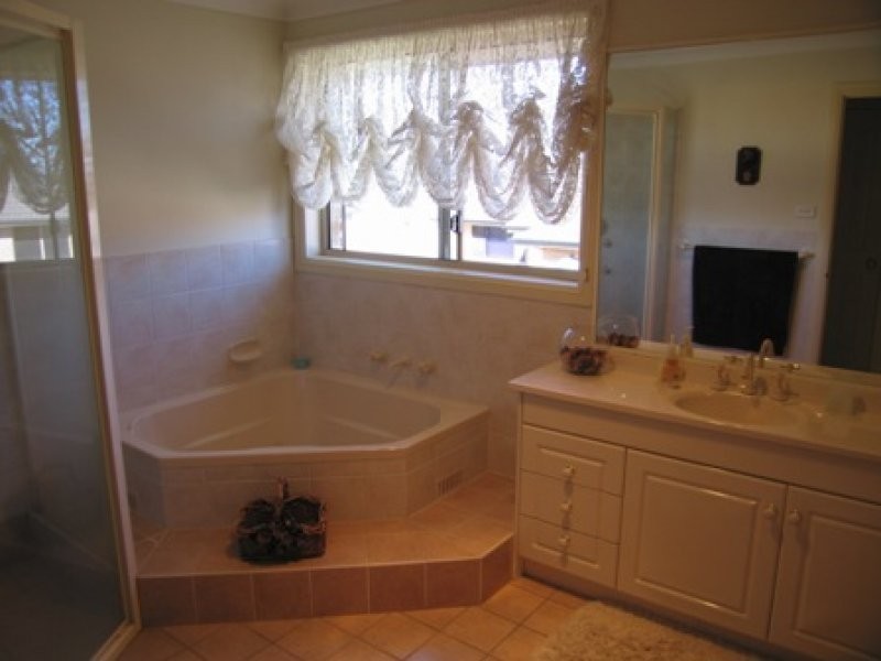 10 Weeroona Place, Rouse Hill NSW 2155