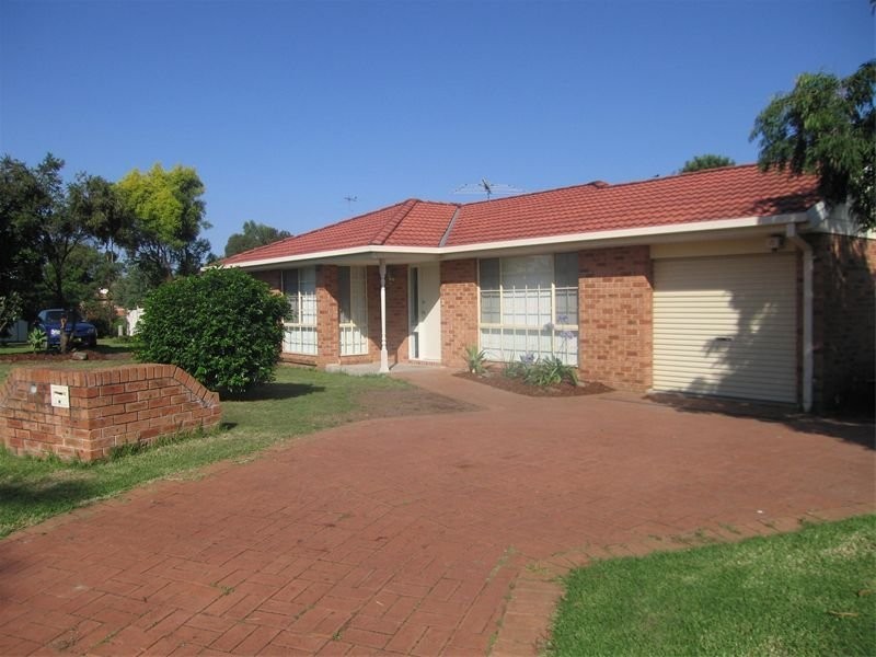 7 Staff Avenue, Glenwood NSW 2768