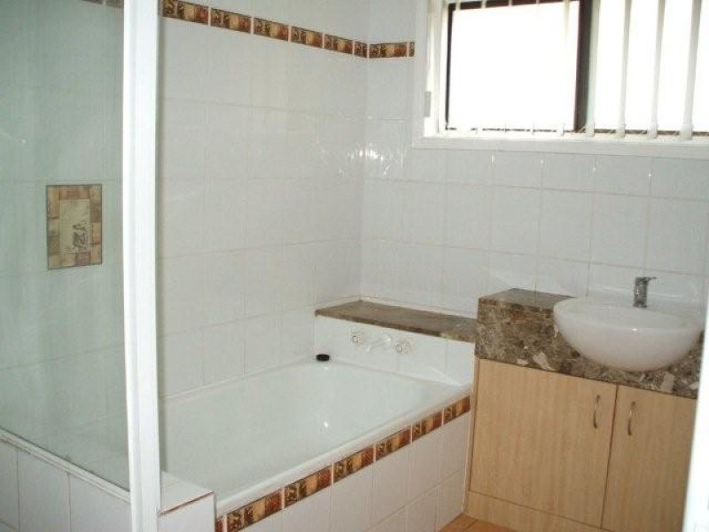 75 Mayes Avenue, Kingston QLD 4114