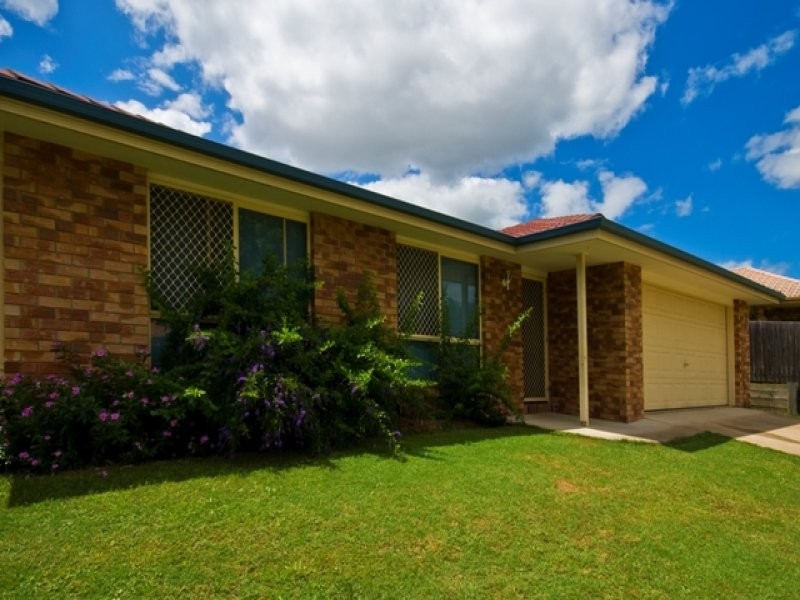 11 Woodrow Place, Marsden QLD 4132