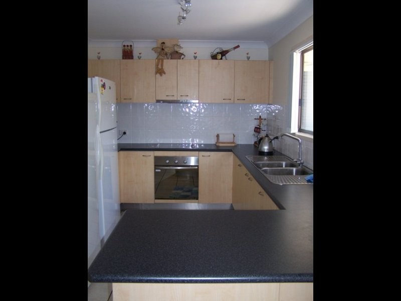 73 Trulson Drive, Crestmead QLD 4132