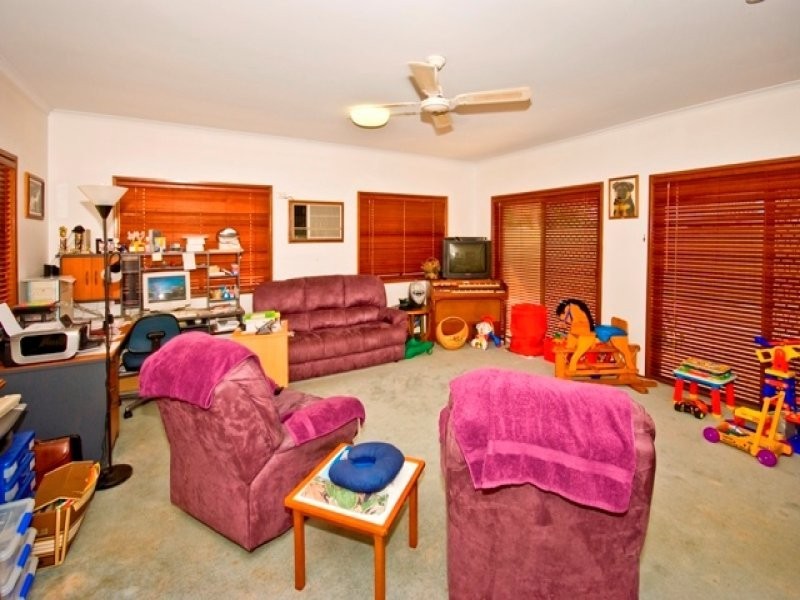 26 King Arthur Boulevard, Bethania QLD 4205