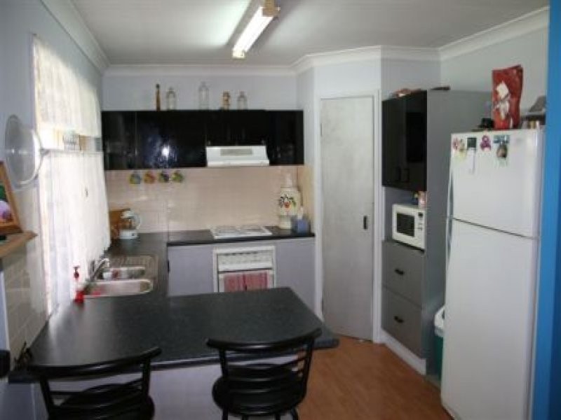 43 Station Road, Loganlea QLD 4131