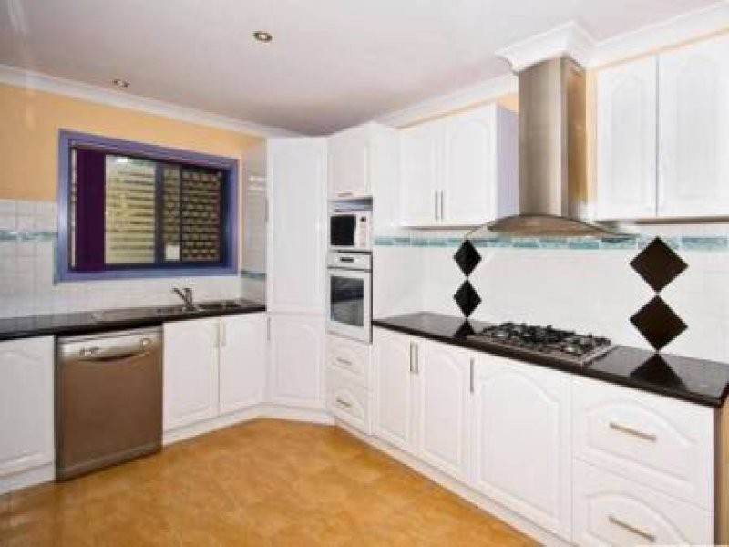 10 Paterson Street, Woodridge QLD 4114