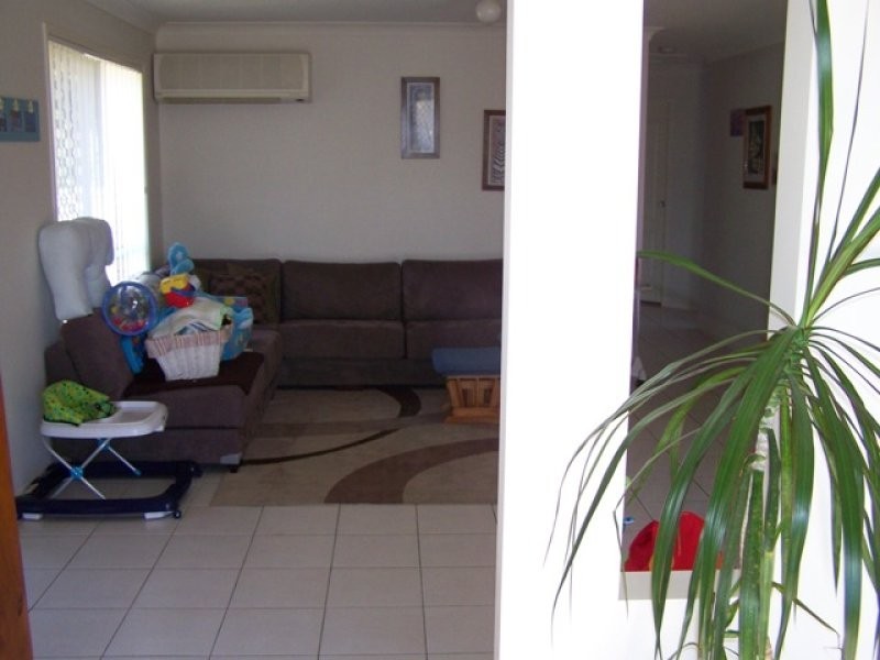 61 Rachel Drive, Crestmead QLD 4132