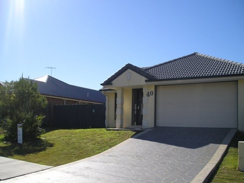 40 Lakeview Drive, Logan Reserve QLD 4133
