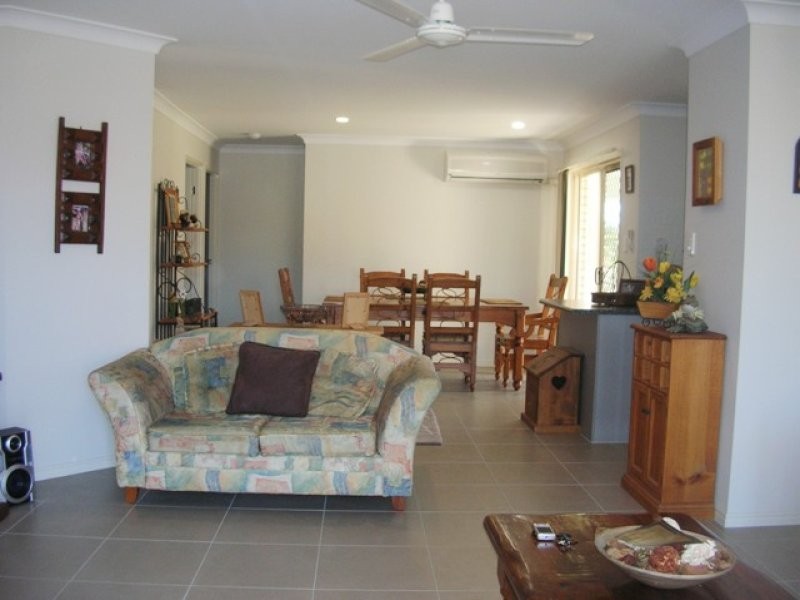 20 Ashmore Close, Marsden QLD 4132