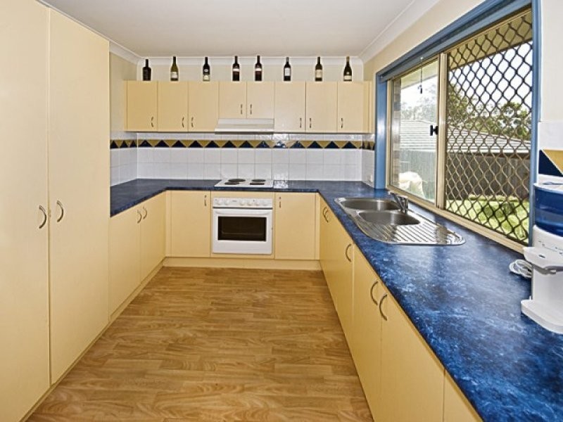 11 Woodrow Place, Marsden QLD 4132