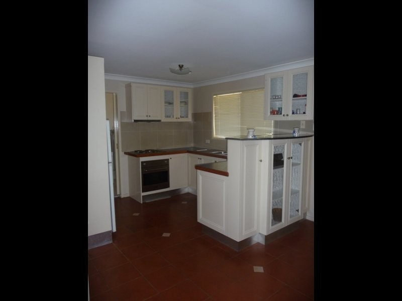 18 Dombeyah Street, Crestmead QLD 4132