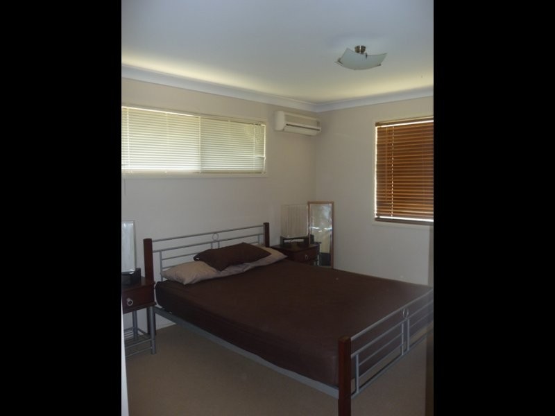 18 Dombeyah Street, Crestmead QLD 4132