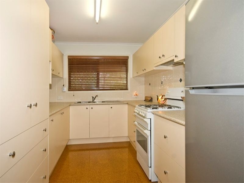 7 Robert St, Loganlea QLD 4131