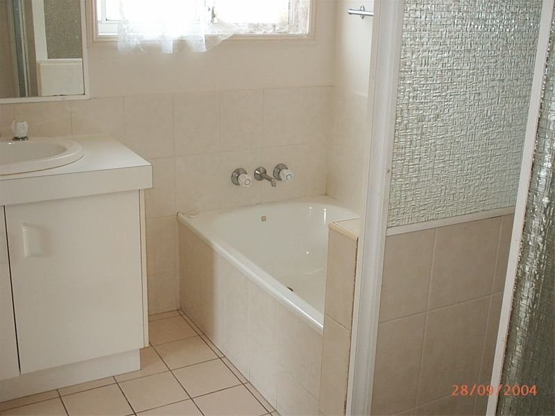 12 Carlton Close, Bethania QLD 4205