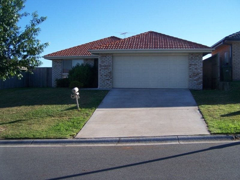 16 Rachel Drive, Crestmead QLD 4132