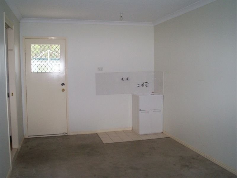 16 CHERRY TREE PLACE, Waterford West QLD 4133