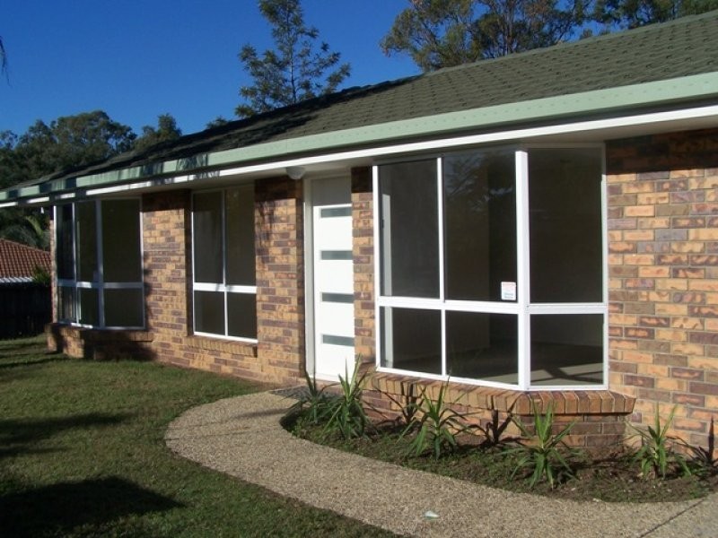 4 Warren Court, Loganlea QLD 4131