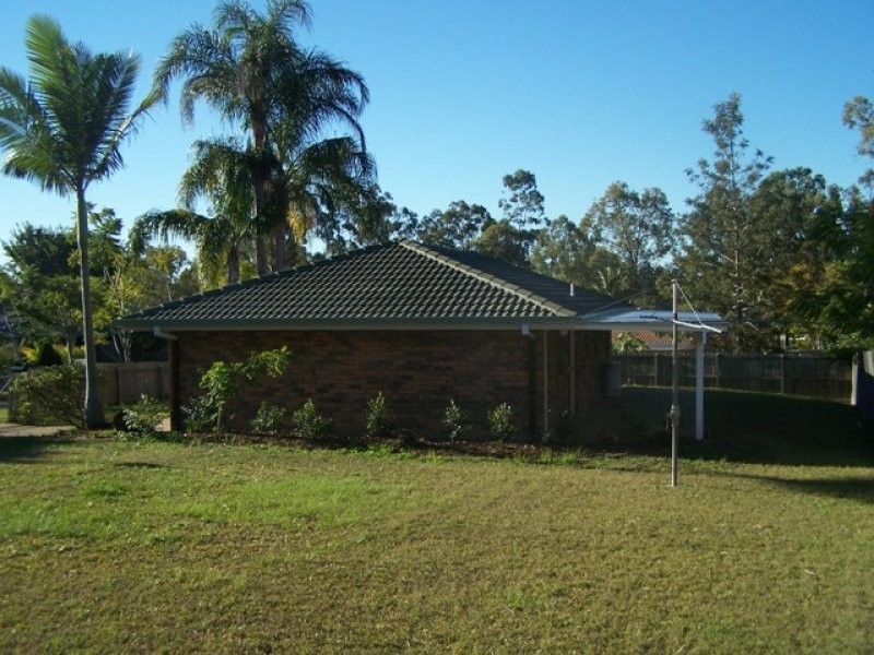4 Warren Court, Loganlea QLD 4131