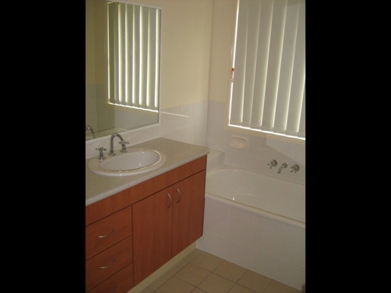 17 Lifestyle Close, Waterford QLD 4133