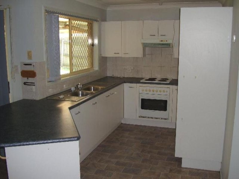 13 Packett Crescent, Loganlea QLD 4131