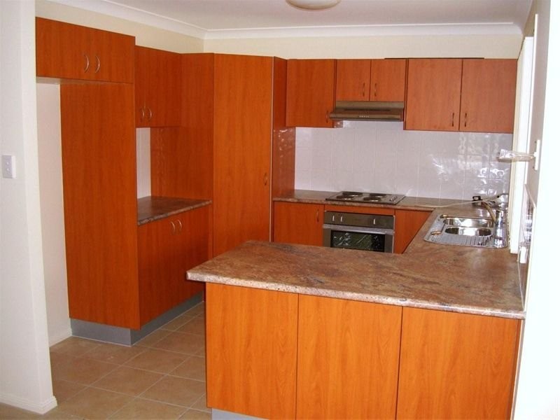 32 Fourth Avenue, Marsden QLD 4132