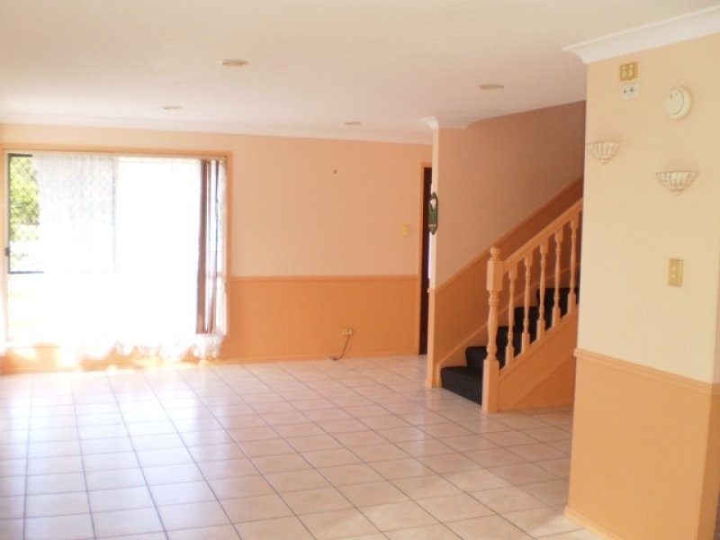 15 Jasmina Parade, Waterford QLD 4133