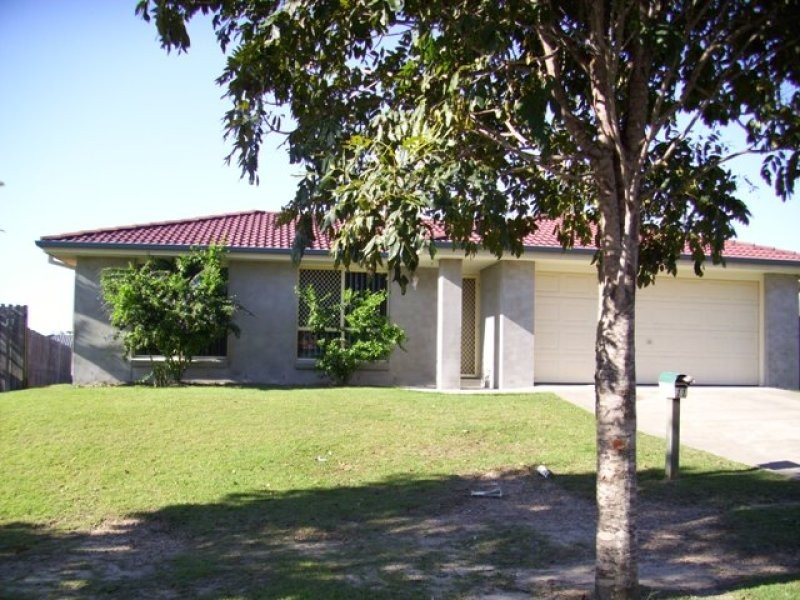 11 Woodrow Place, Marsden QLD 4132