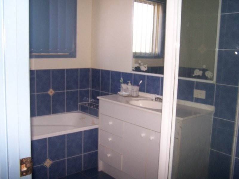 11 Woodrow Place, Marsden QLD 4132